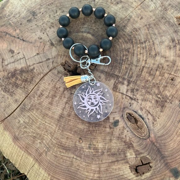 Sun & moon silicone beaded wristlet keychain - Picture 4 of 4